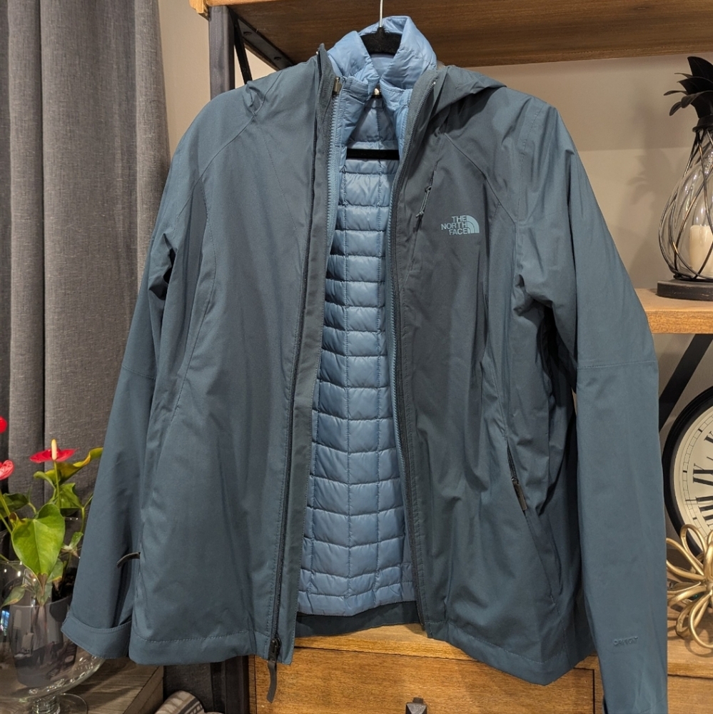 North Face Women Thermoball Triclimate Jacket